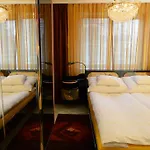 Nexus Vendeghaz Apart Otel 3*