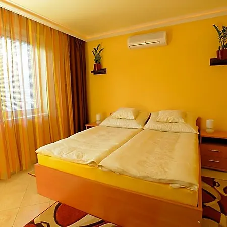 Nexus Vendeghaz 3* Szeged