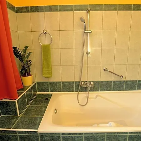 Nexus Vendeghaz Lägenhetshotell Szeged