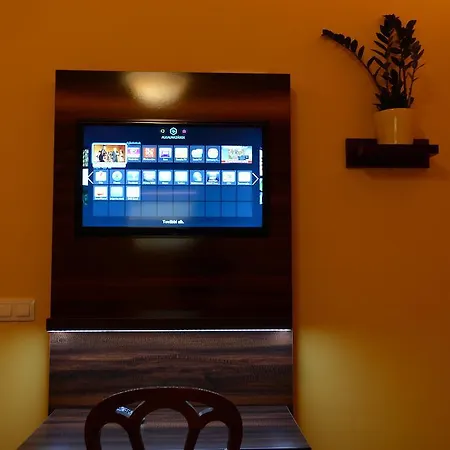 Aparthotel Nexus Vendeghaz *