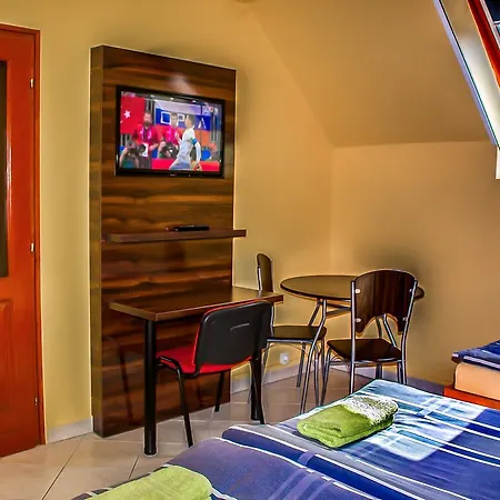 Aparthotel Nexus Vendeghaz *